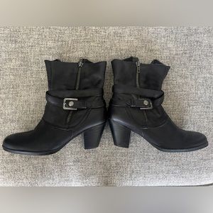 Bare Traps Black Arlyn Boots 8.5M